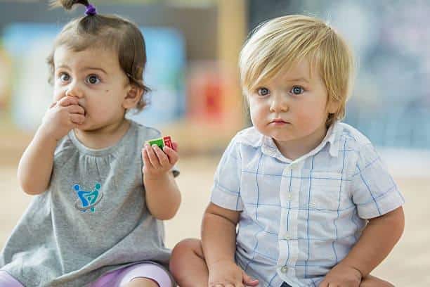 خلفيات اطفال كيوت 19 pic e